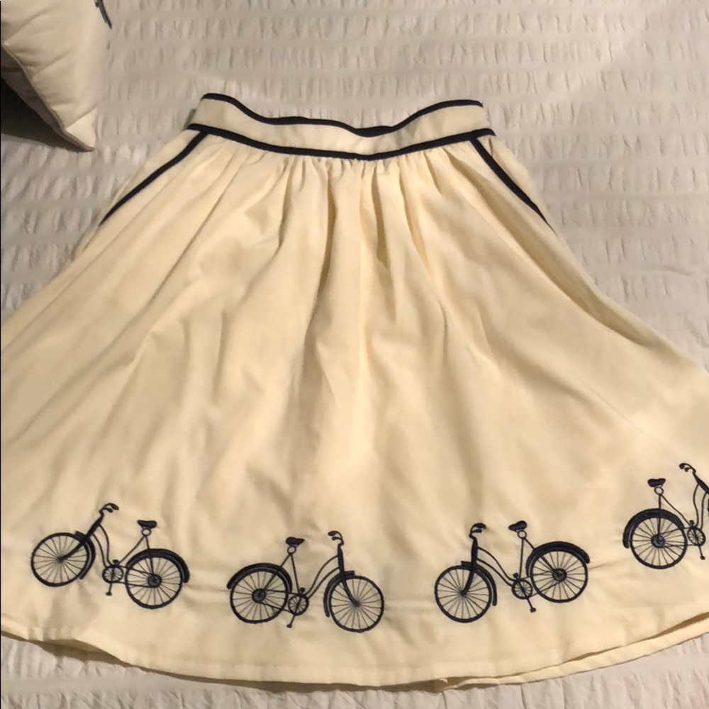 Anthropologie skirt EUC